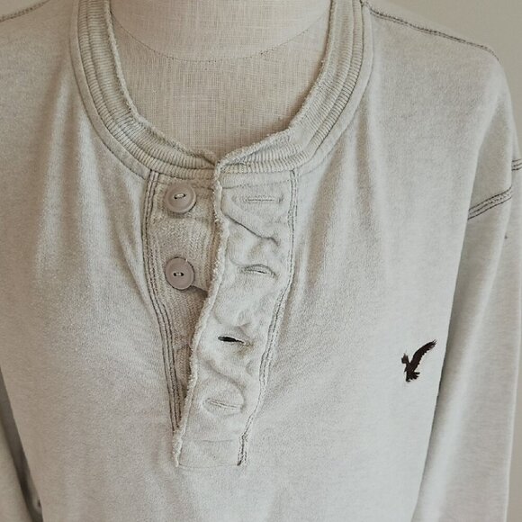 American Eagle Gray Long Sleeve Henley Shirt - Picture 5 of 5